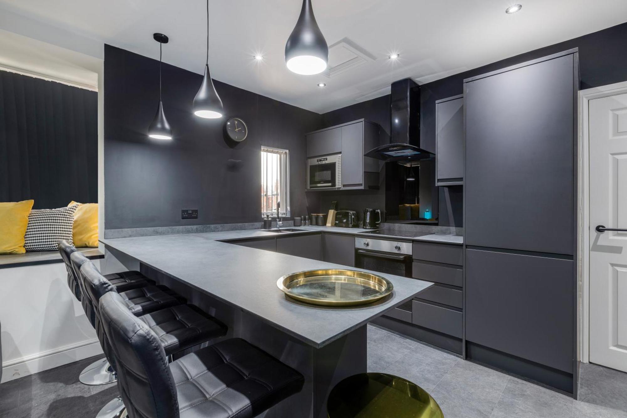 Two Bed Modern Apartment 5Min Walk To Town Centre With Free Parking ! Under New Management Blackpool Bagian luar foto
