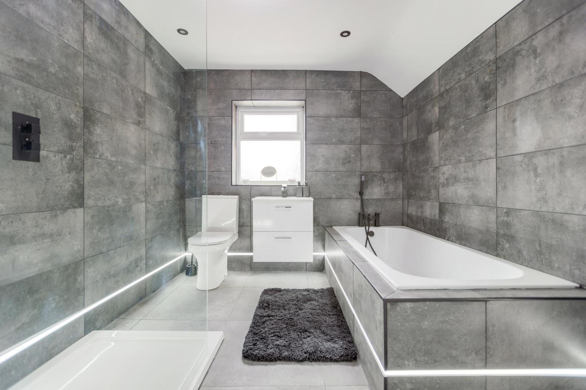 Two Bed Modern Apartment 5Min Walk To Town Centre With Free Parking ! Under New Management Blackpool Bagian luar foto